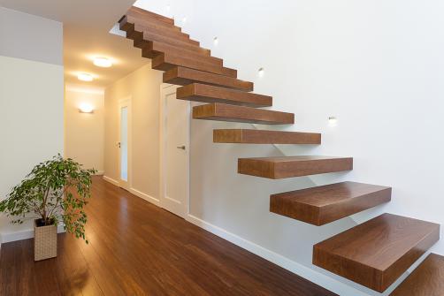 escalier droit sur-mesure en bois