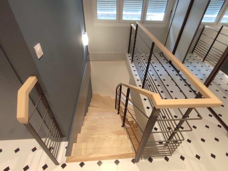 Escalier en frêne en Corrèze