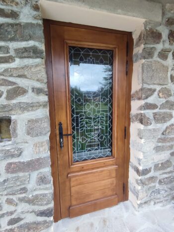 Porte d'entrée en bois chêne massif en Corrèze